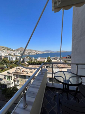 Center-sea view apartament,Sarande